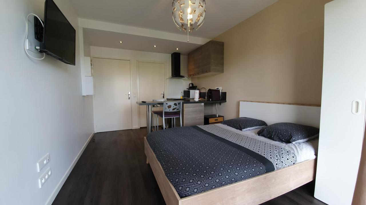 Le Studio Cosy D'Angelique Et David Avec Parking Rambouillet Eksteriør billede